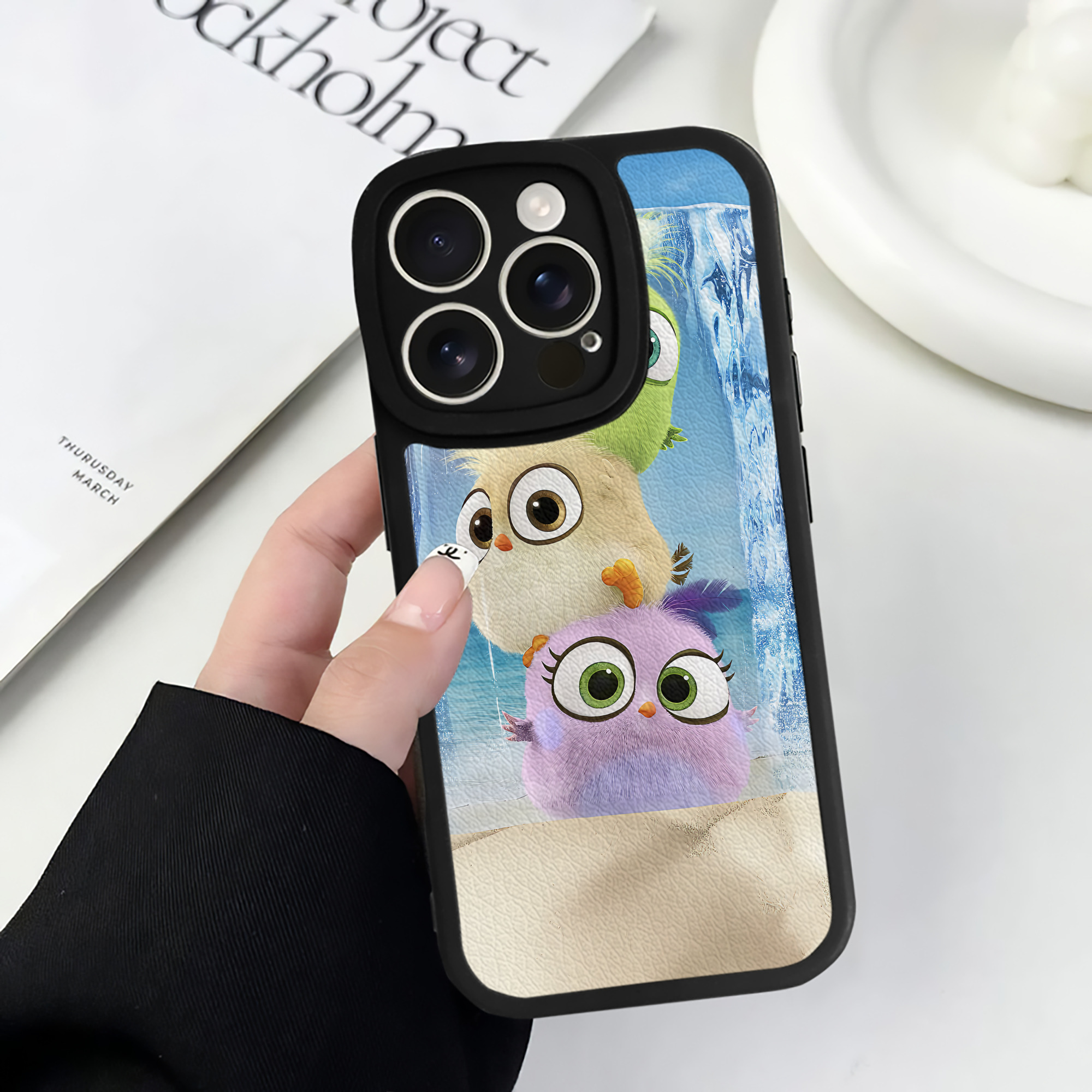 （画像用） Angry Birds アングリーバード 【iPhone 16シリーズ対応】シリコンスマホケース（レザー調） 材質：シリコン